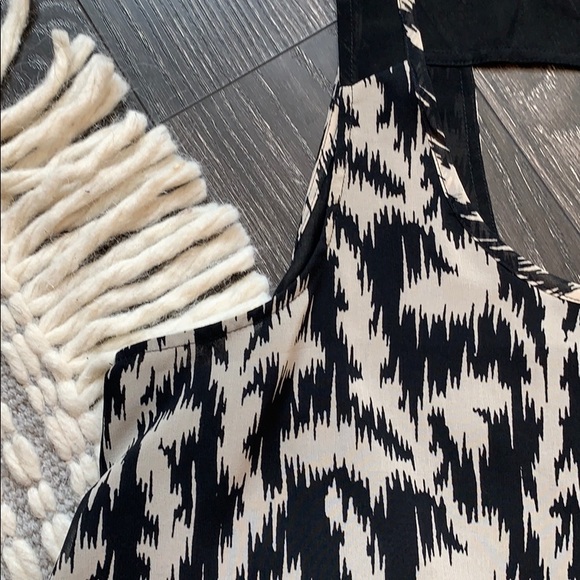 Silence + Noise crop top size L - Picture 4 of 5